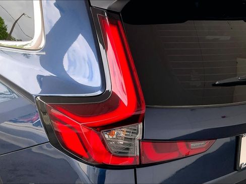 Used 2024 Honda CR-V LX image 28