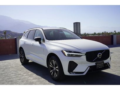 New 2025 Volvo XC60 B5 Core w/ Climate Package