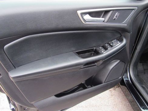 Used 2020 Ford Edge SEL w/ Convenience Package image 15