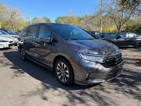 Used 2024 Honda Odyssey EX-L image 2