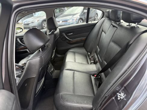 Used 2006 BMW 330i Sedan RWD image 17