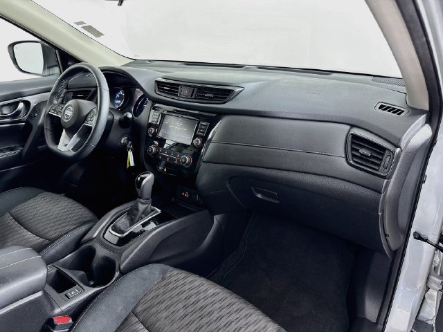 Used 2019 Nissan Rogue S w/ Special Edition Package FWD image 32