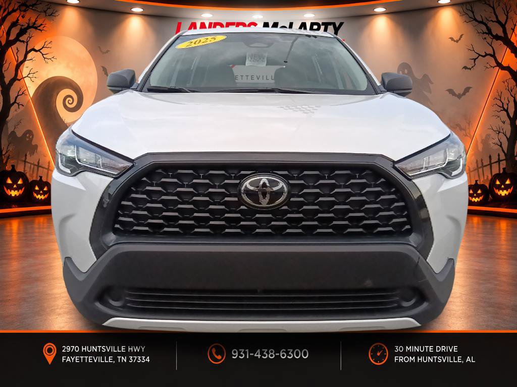 Used 2025 Toyota Corolla Cross L FWD image 8