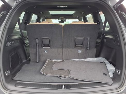 New 2025 Jeep Grand Cherokee L Limited w/ Luxury Tech Group II image 20