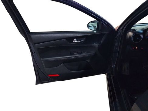 Used 2023 Kia Forte GT-Line image 20