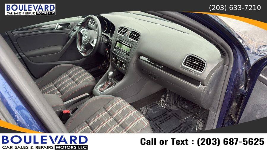 Used 2013 Volkswagen Golf 4-Door FWD image 37