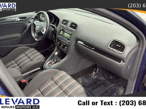Used 2013 Volkswagen Golf 4-Door FWD image 37