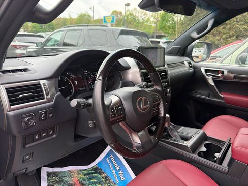 Used 2022 Lexus GX 460 Premium w/ Accessory Package AWD/4WD image 17