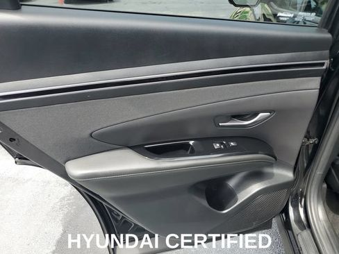 Certified 2023 Hyundai Tucson Limited AWD/4WD image 12