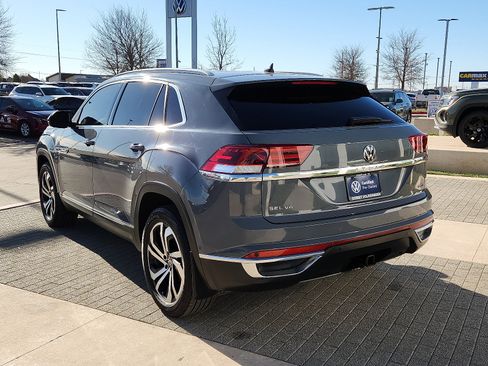 Used 2021 Volkswagen Atlas Cross Sport SEL Premium w/ Cross Sport MDO Package image 3