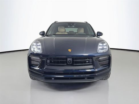 Certified 2023 Porsche Macan S AWD/4WD image 10