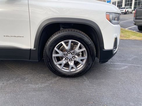 Used 2021 GMC Acadia SLT w/ LPO, Floor Liner Package image 15