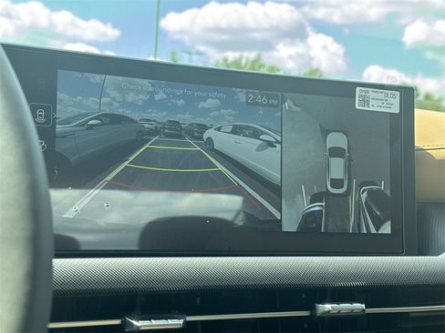 New 2025 Hyundai Sonata Limited image 23