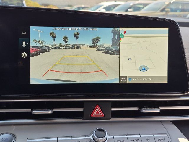Used 2025 Hyundai Elantra Limited FWD image 22