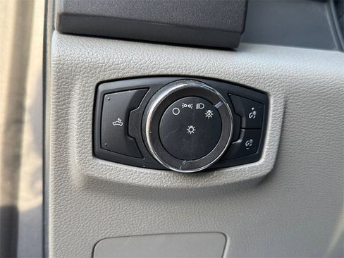 Used 2022 Ford F350 XLT image 31