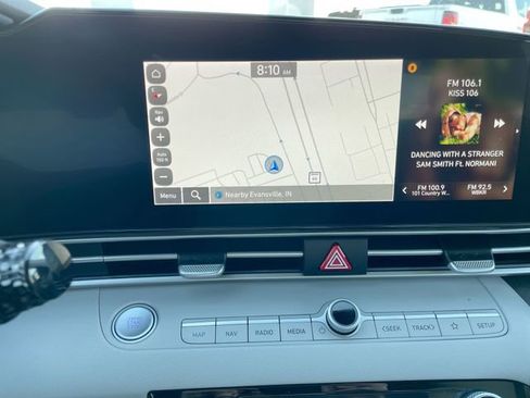 Used 2023 Hyundai Elantra Limited w/ Cargo Package image 23