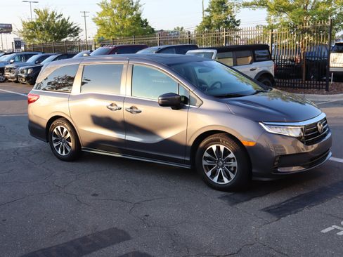 Used 2021 Honda Odyssey EX-L image 14