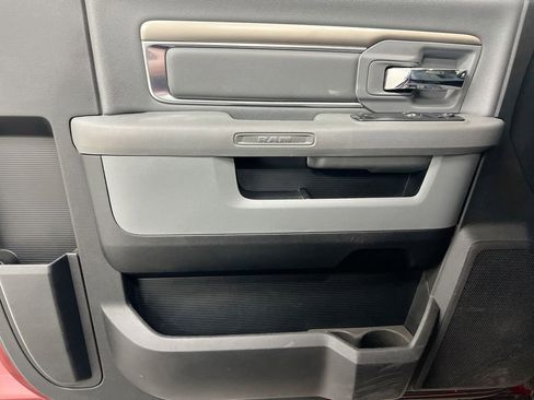 Used 2017 RAM 1500 Express RWD image 19