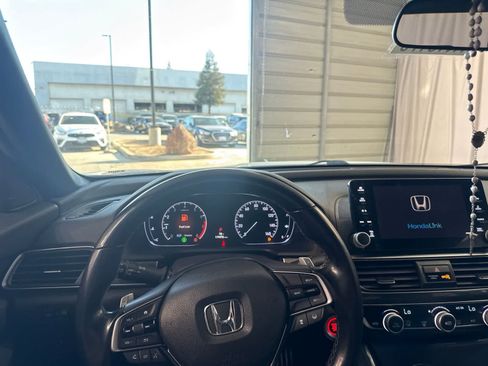 Used 2018 Honda Accord Sport image 24