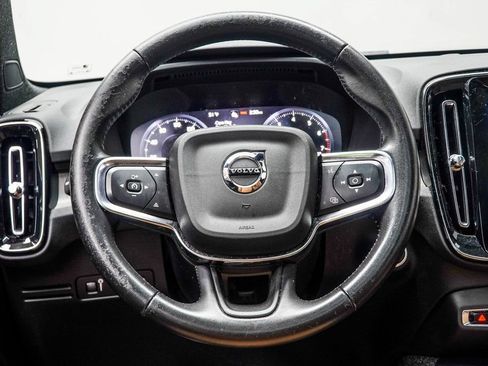 Used 2021 Volvo XC40 T5 Inscription w/ Climate Package AWD/4WD image 15
