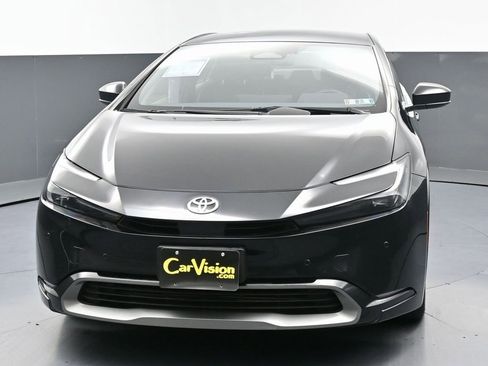 Used 2024 Toyota Prius XLE image 5