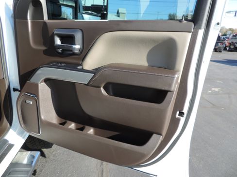 Used 2019 Chevrolet Silverado 2500 LTZ w/ Duramax Plus Package image 17