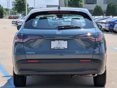 Certified 2023 Honda HR-V LX image 8