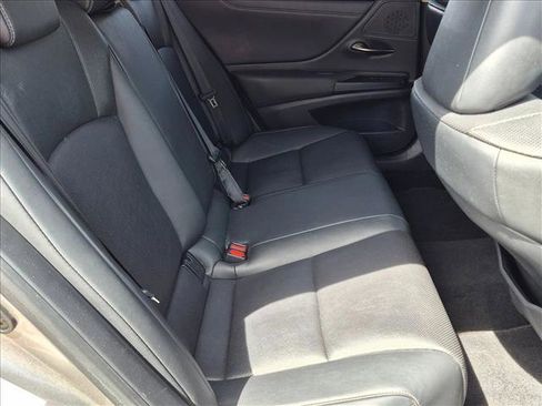 Used 2019 Lexus ES 350 w/ Premium Package FWD image 20