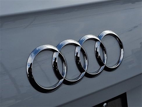 Used 2019 Audi Q5 Prestige image 30