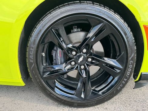 Used 2020 Chevrolet Camaro SS RWD image 38