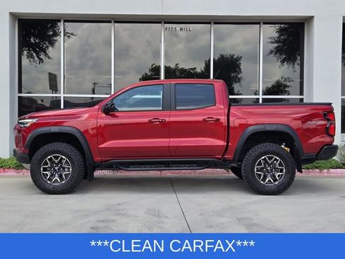 Used 2025 Chevrolet Colorado ZR2 w/ Technology Package AWD/4WD image 4