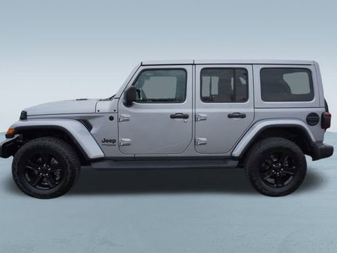 Used 2021 Jeep Wrangler Unlimited Sahara image 4