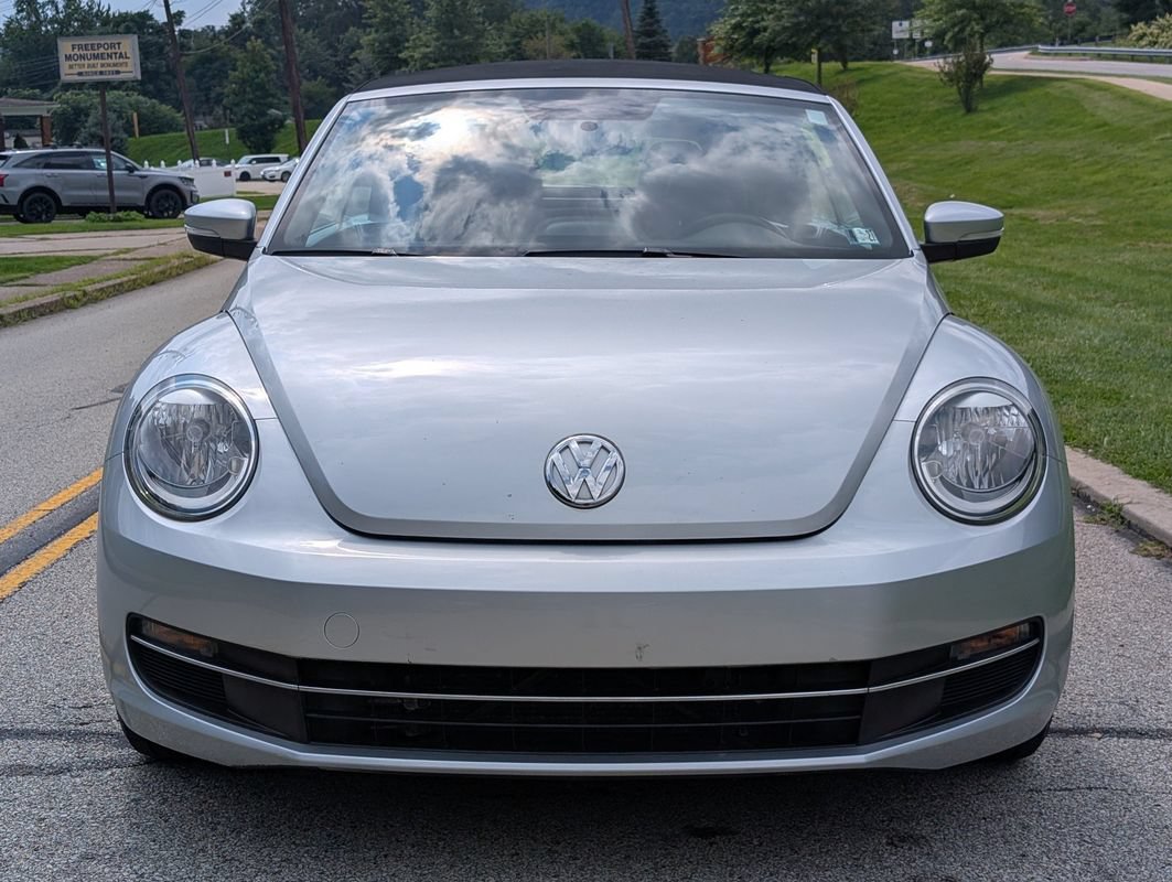 Used 2014 Volkswagen Beetle TDI FWD image 11