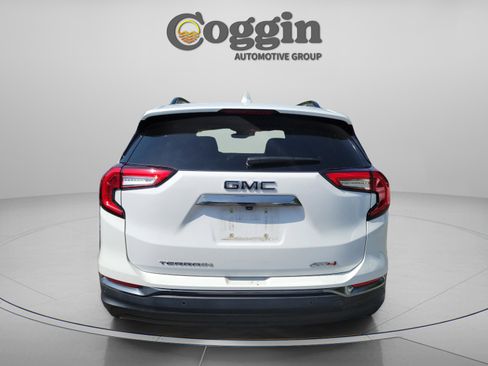 Used 2022 GMC Terrain AT4 w/ Infotainment Package II AWD/4WD image 3