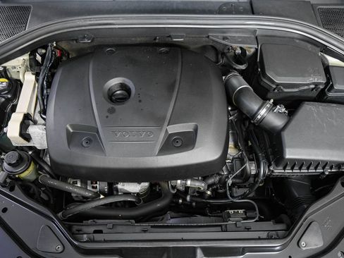 Used 2017 Volvo XC60 T5 Inscription w/ Preferred Option Package FWD image 33