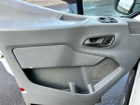 Used 2018 Ford Transit 150 148 Medium Roof image 11
