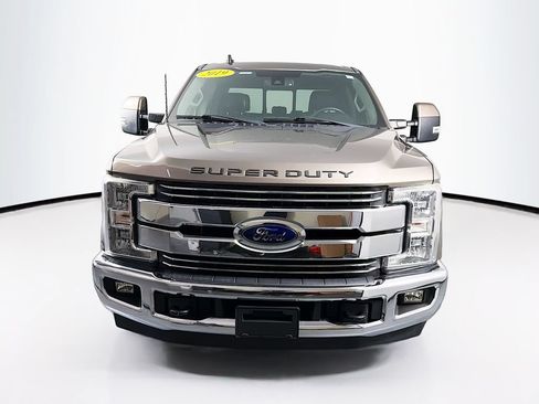Used 2019 Ford F250 Lariat w/ Lariat Ultimate Package RWD image 2