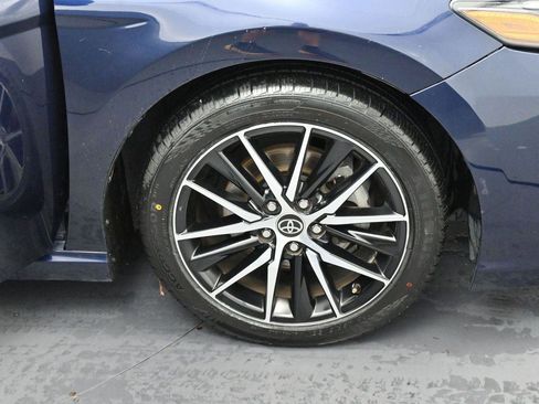 Used 2021 Toyota Camry SE FWD image 29