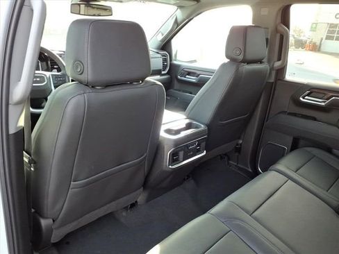 New 2026 GMC Sierra 1500 SLT w/ SLT Premium Plus Package image 15