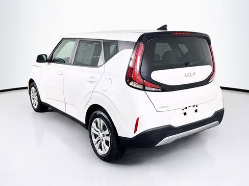 Certified 2023 Kia Soul LX image 7