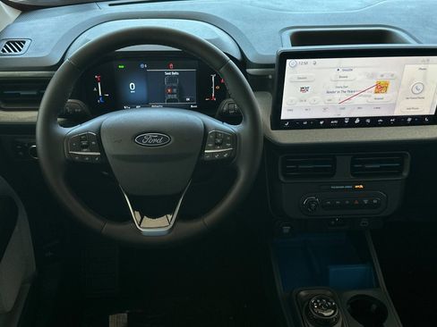 New 2026 Ford Maverick XLT w/ XLT Luxury Package FWD image 13