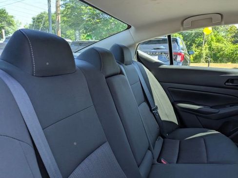 Used 2025 Nissan Altima 2.5 SV image 27