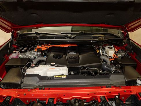 Used 2025 Toyota Tundra Platinum image 22