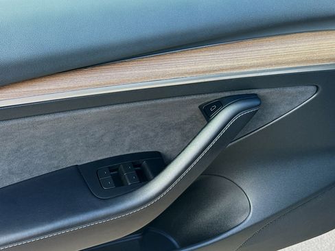Used 2023 Tesla Model 3 Standard Range RWD image 15