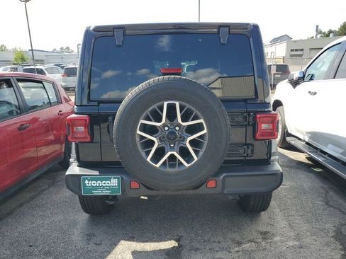 Certified 2024 Jeep Wrangler Unlimited Sahara AWD/4WD image 9