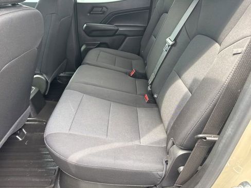 Used 2023 Chevrolet Colorado W/T RWD image 21