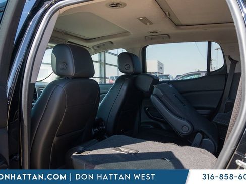 Used 2021 GMC Acadia SLT w/ Elevation Edition FWD image 11