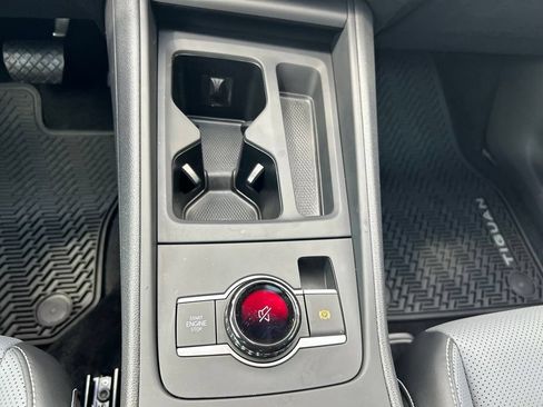 Certified 2026 Volkswagen Tiguan SE FWD image 57