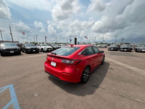 Used 2024 Honda Civic EX-L image 5
