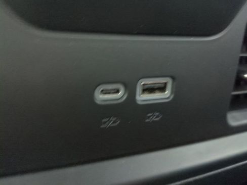 Used 2023 Chevrolet Silverado 1500 RST image 16